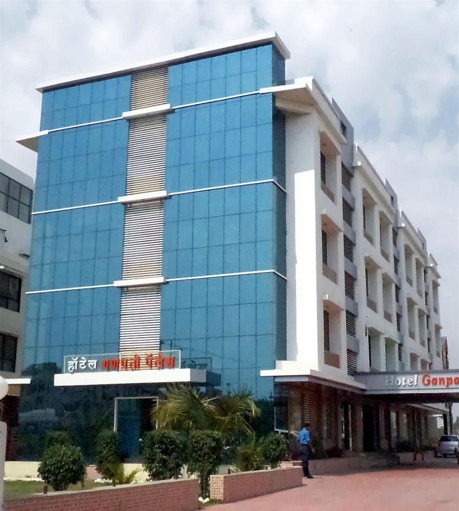 Hotel Ganpati Palace By Wb Economy Shirdi Exterior foto